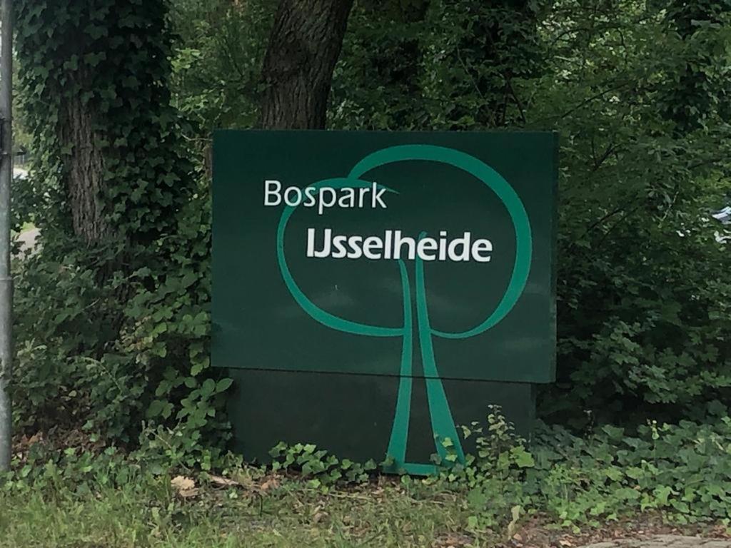Vrijstaand Chalet In Bospark Villa Hattemerbroek Luaran gambar